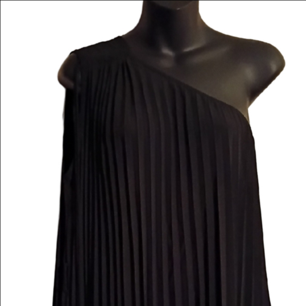 Stylish Black Pleated One Shoulder Dress By BTFBM. Size Large. - Picture 8 of 12